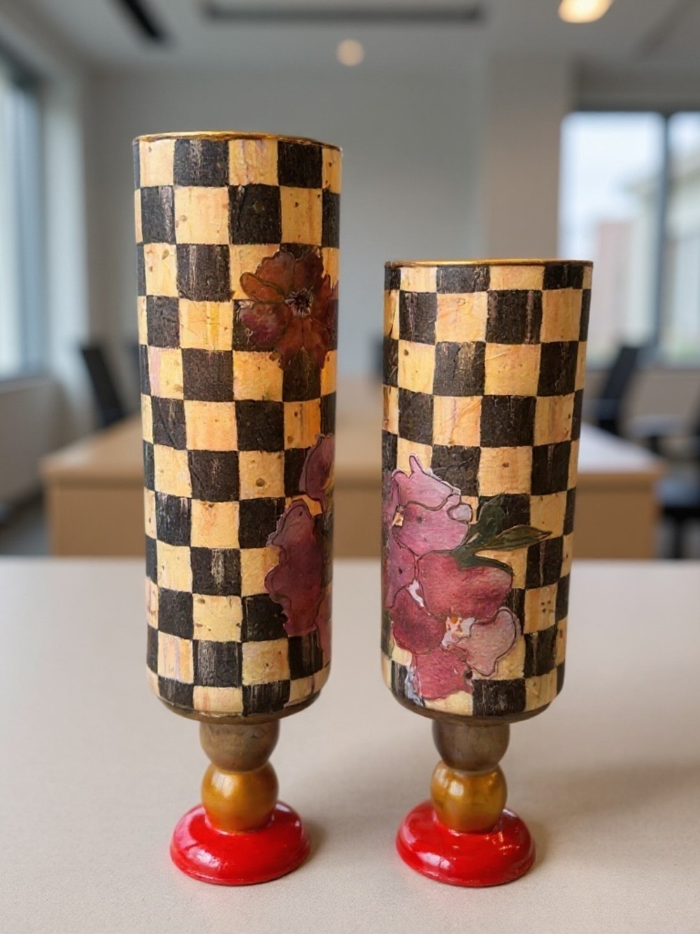 Hand-Painted Checkered Candle Vase Pair with Red Base - Decorative☑️